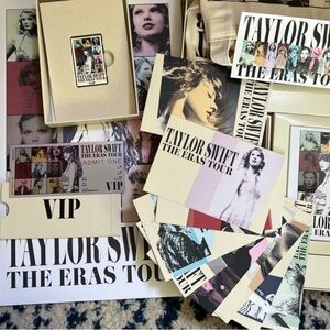 TAYLOR SWIFT VIP BOX